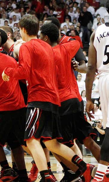 Smith's late-game heroics lift Louisville at No. 7 Cincinnati